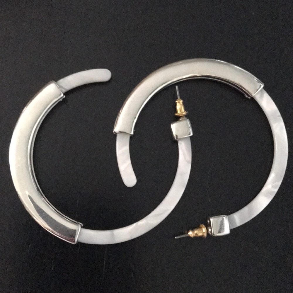 Bauble bar acrylic & silver hoops